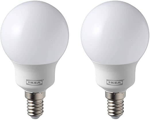 La bombilla LED E14 470 por Ikea