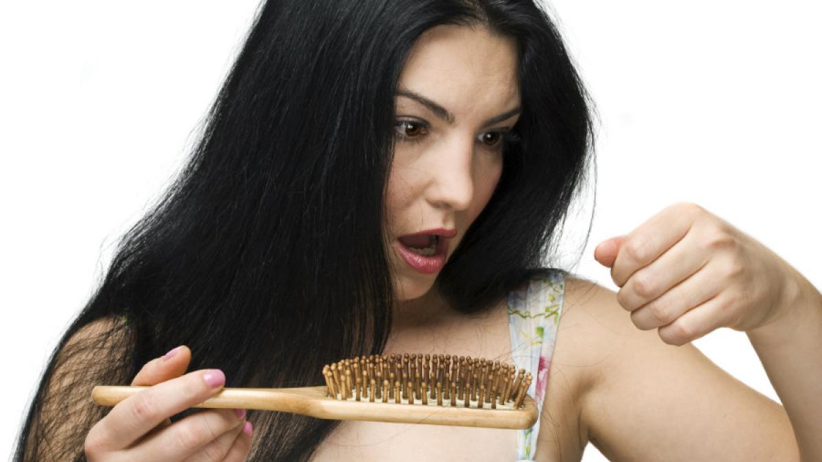Los trucos que puedes llevar a cabo para evitar la caída del pelo