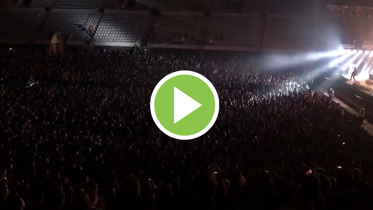 Love of Lesbian protagoniza el primer concierto masivo en Catalunya