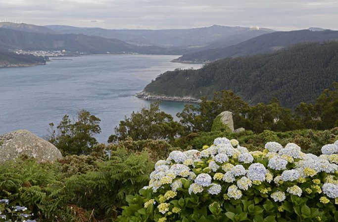 Las Rías Tranquilas Ortigueira Y O Barqueiro (A Coruña / Lugo)