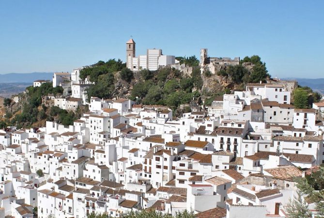 ¿Por qué vivir en Casares, Málaga en España?