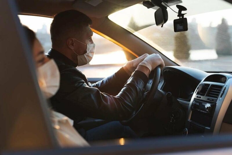 Por qué no debes dejar el gel hidroalcohólico en el coche