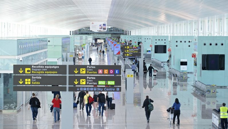Aena inyectará 363 M€ al Estado tras recuperar el dividendo 1 Merca2.es comercios-abalos-aena