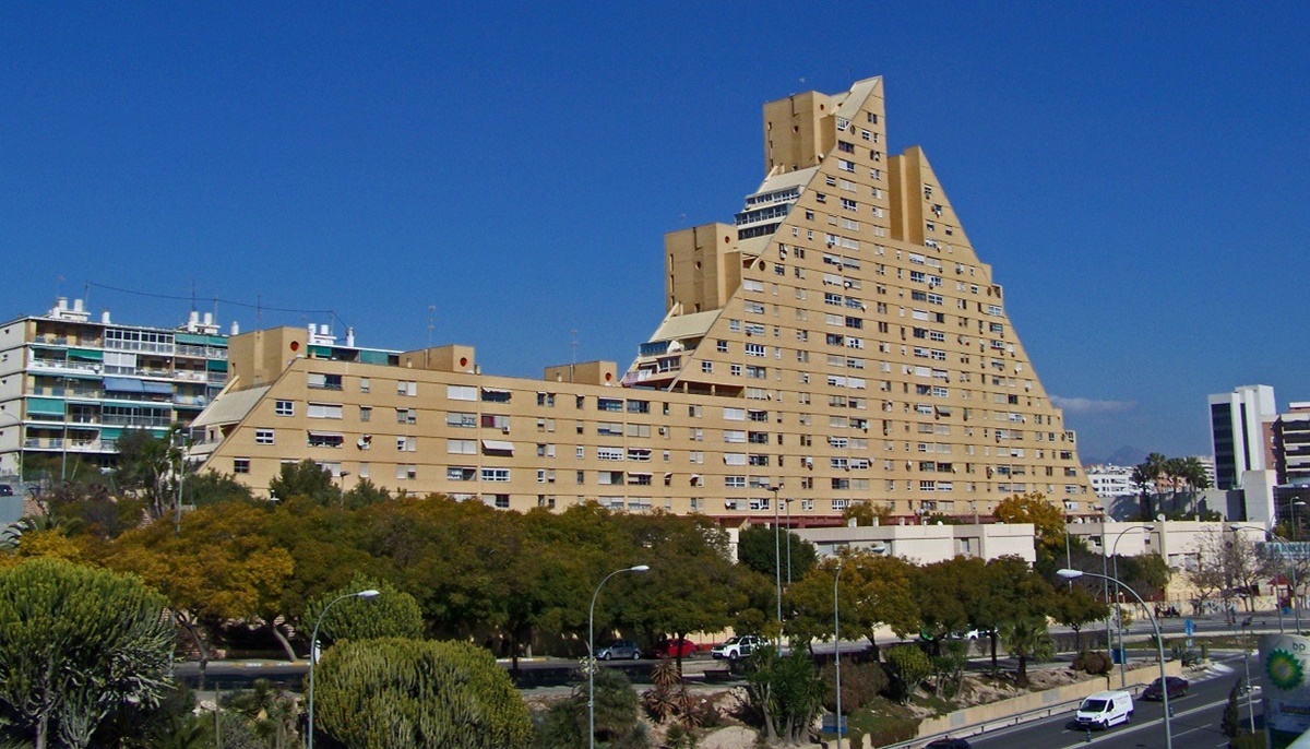 Estos son los edificios más feos de España