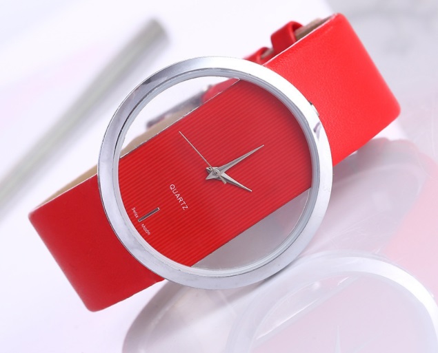 reloj con esfera transparente