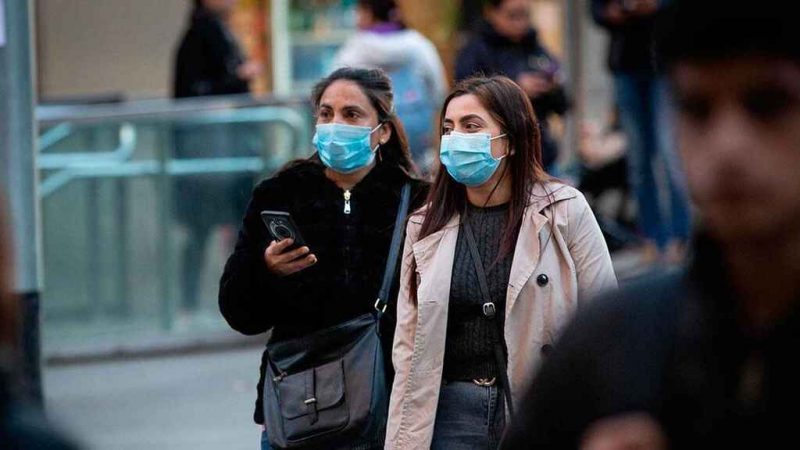 ¿Pueden las personas vacunadas ir sin mascarilla? 2 Merca2.es vacuna-mascarillas