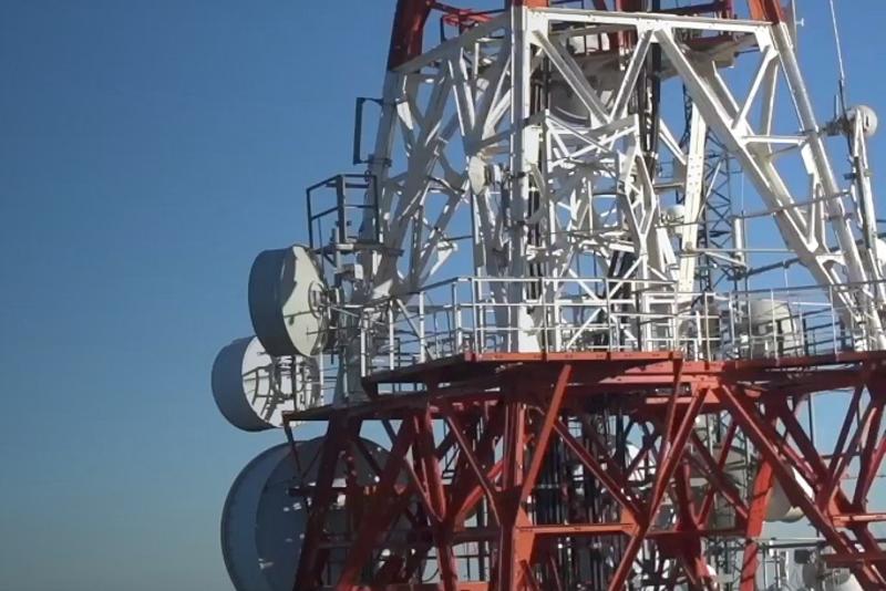 Cellnex cierra la compra de 7.000 emplazamientos en Polonia por 800 M€