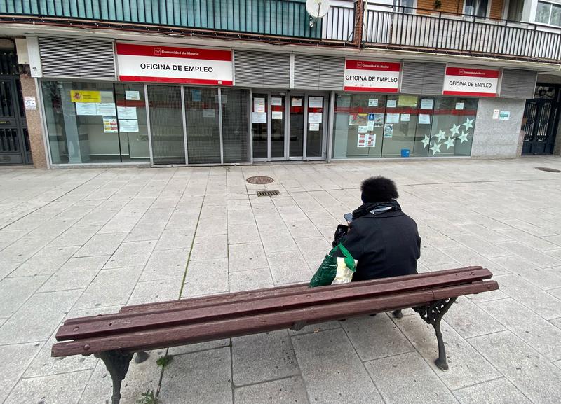 El paro de la eurozona se mantuvo en el 8,3% en febrero, con España a la cabeza