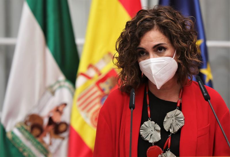 Montero espera que Bruselas mantenga la suspensión de las reglas fiscales en 2022