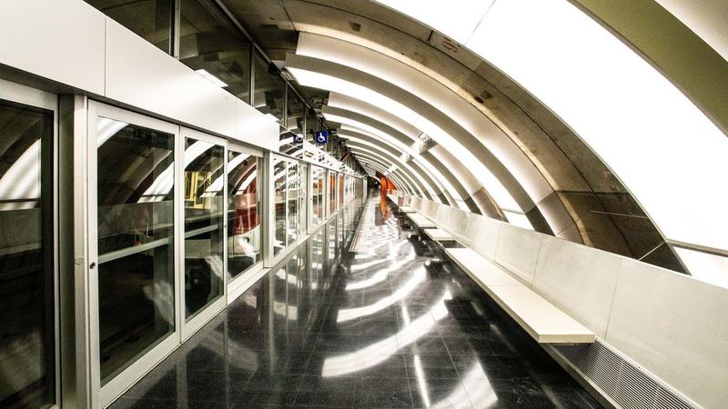 FCC cierra la venta a Natixis de tres concesiones españolas por 409 M€