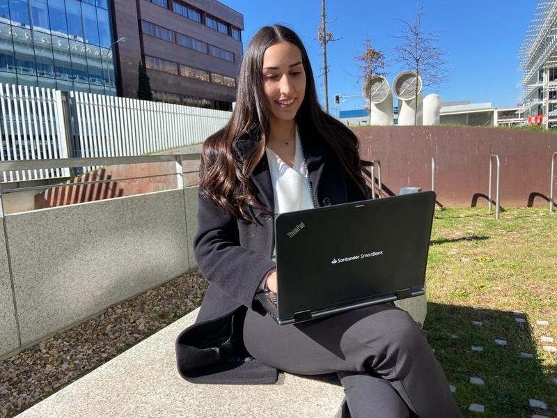 Santander e IBM ofrecen 1.000 becas para formar a estudiantes en tecnología