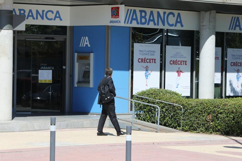 Abanca gana 137 M€ hasta marzo y supera los 100.000 M€ de volumen de negocio