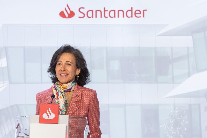 Santander nombra a António Simões CEO de España y releva a Nathan Bostock como CEO en Reino Unido