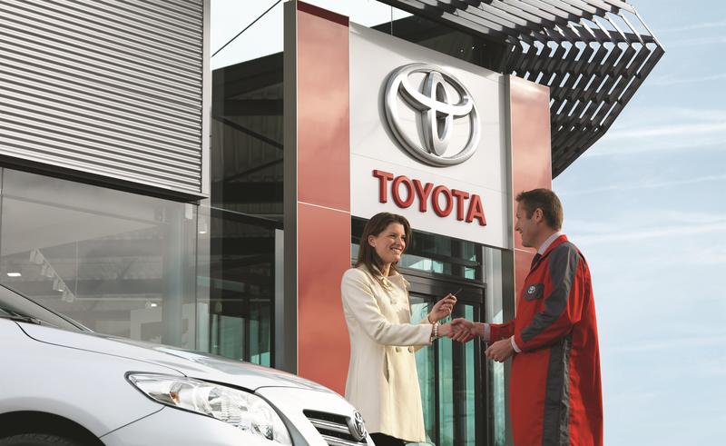 Las ventas mundiales de Toyota crecen un 17% en el primer trimestre