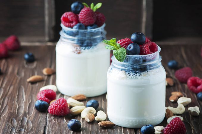El yogur desnatado te hace querer comer más