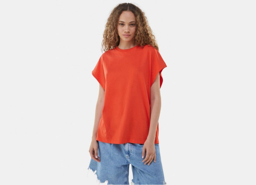 camiseta sin mangas Bershka