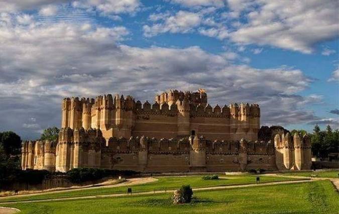 castillo de coca segovia 3297 1 Merca2.es