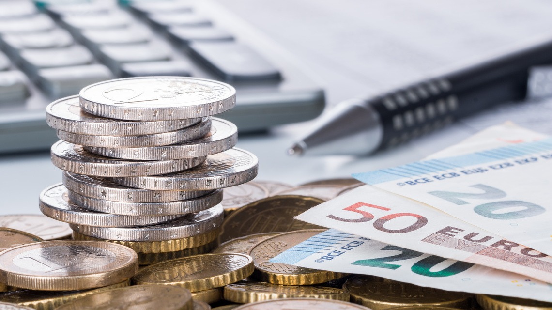 ¿Cómo y por qué ponerte un sueldo a ti mismo al emprender?