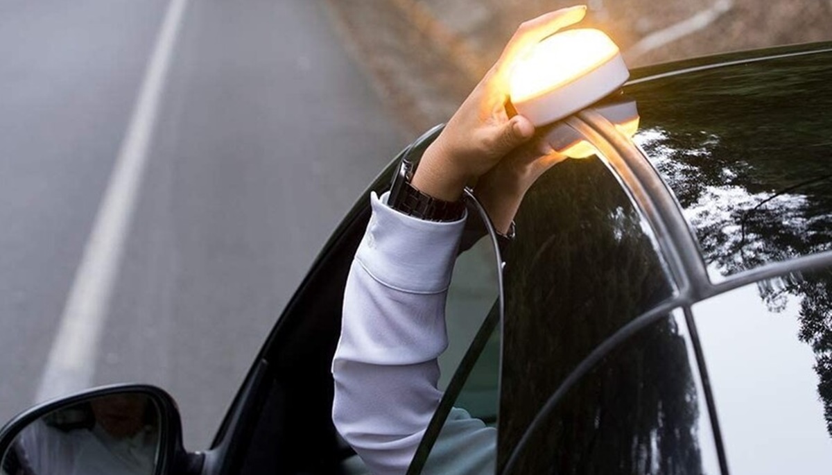 Las nuevas luces obligatorias de la DGT: ¿Dónde las venden más baratas?