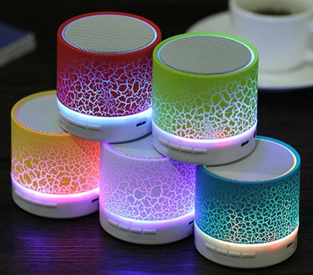mini altavoz led