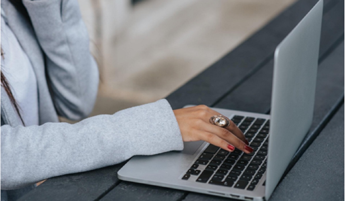 Así puedes cargar tu portátil mediante USB C con la tecnología PowerDelivery