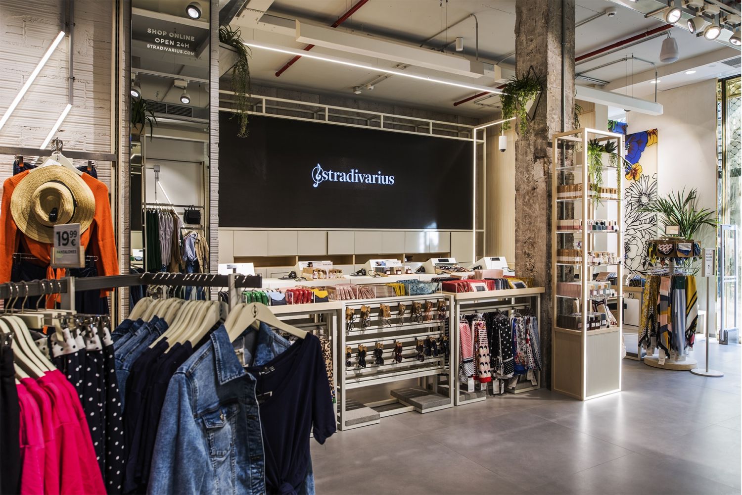 Sandalias y alpargatas de Stradivarius que son tendencia esta temporada