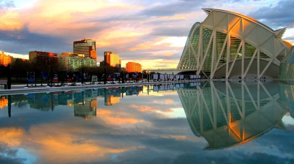 La Comunitat Valenciana prioriza al turista nacional y adjudica 20 M€ a Zenith BR