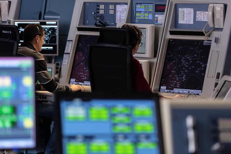Enaire gestionó un total de 51.211 vuelos en abril, un 72,1% menos que en 2019