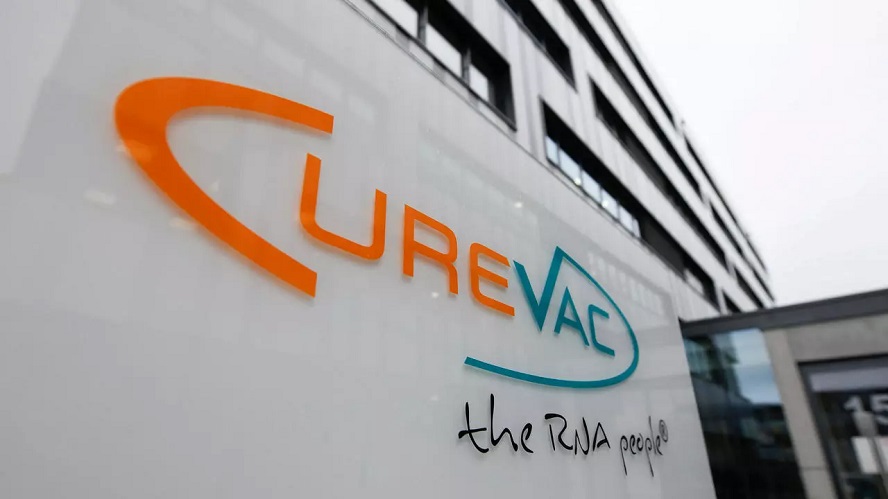 El portazo a AstraZeneca abre la puerta a una aprobación inminente de Curevac