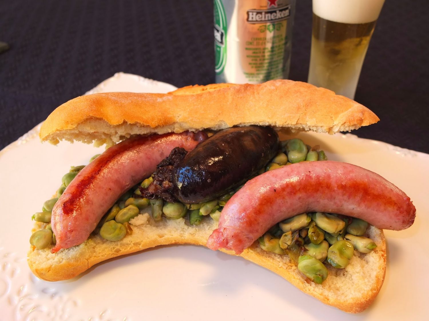 El bocata blanco y negro’ y otros típicos de España