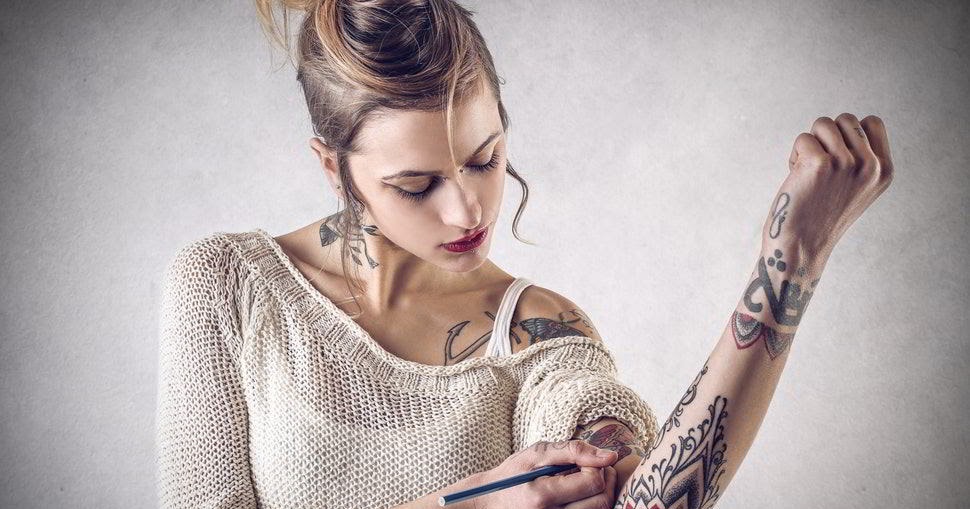 Esto es lo que tienes que hacer para quitarte un tatuaje