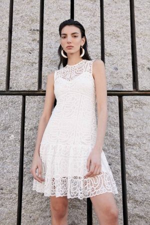 Vestido encaje