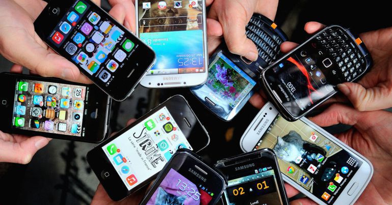 El 77% de móviles vendidos en España en el tercer trimestre eran de gama media