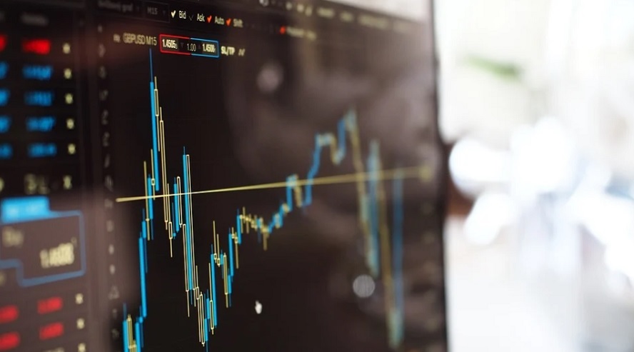 El empujón ‘verde’ se apaga en las empresas del Mercado Continuo