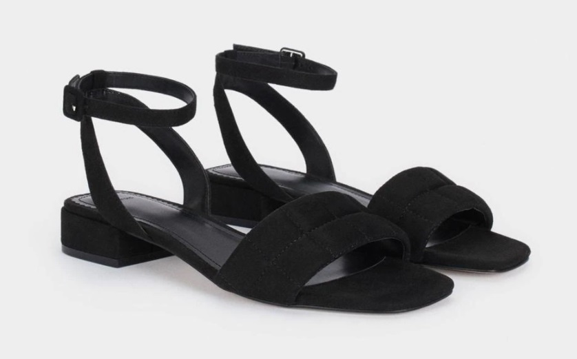 sandalias en color negro