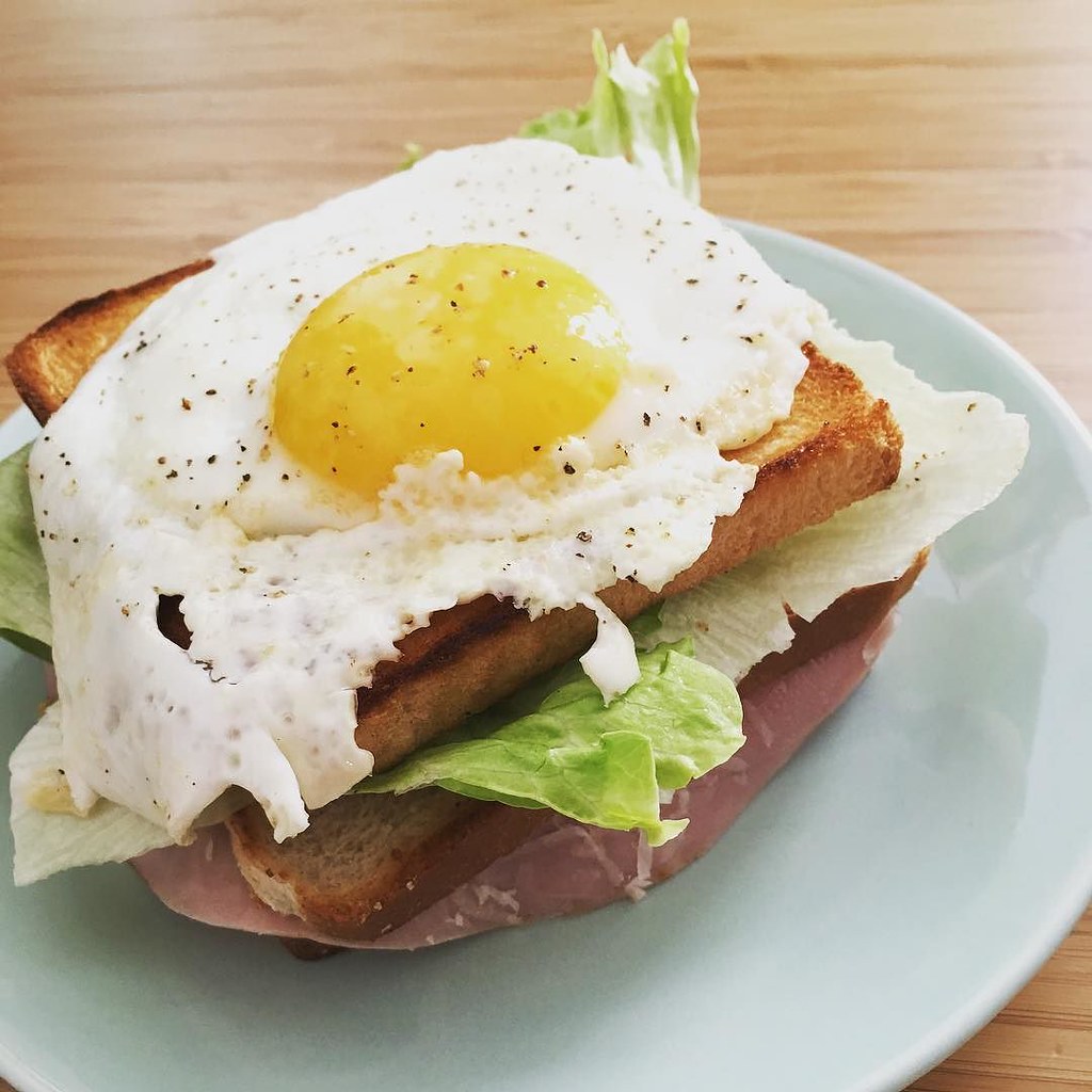 croque-madame sándwich francés