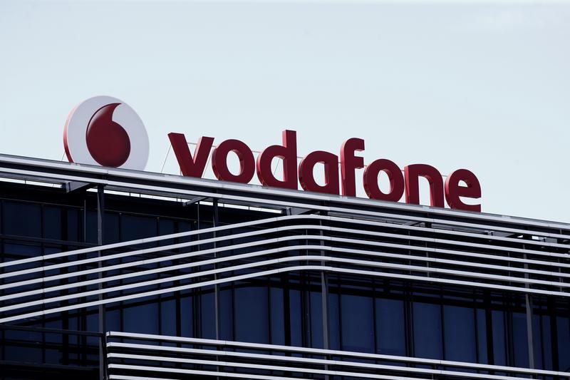Vodafone duplica los datos móviles de sus tarifas prepago para el verano