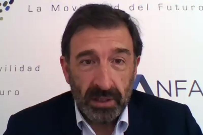 López-Tafall cree que la transición al coche eléctrico «llevará tiempo» y pide «huir de radicalismos»