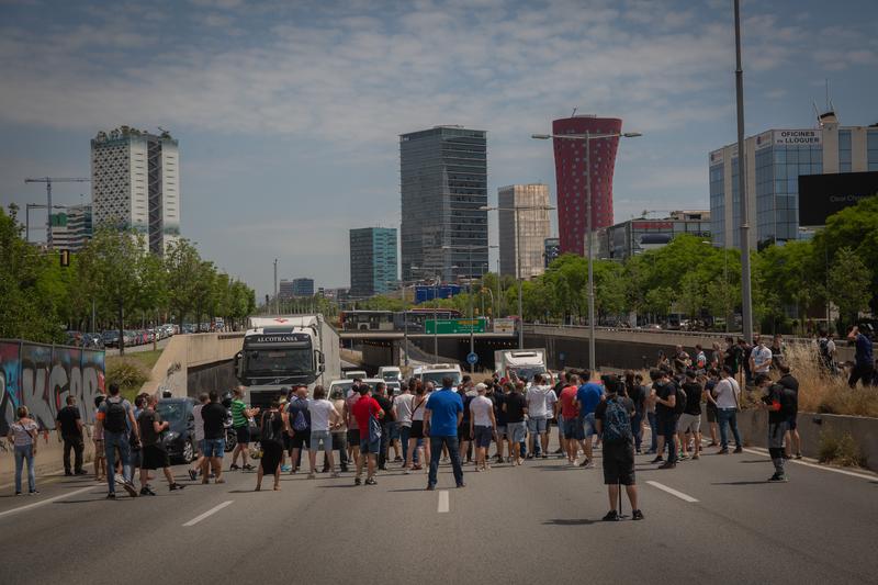 Nissan asegura mantener esfuerzos para encontrar alternativas a las plantas barcelonesas