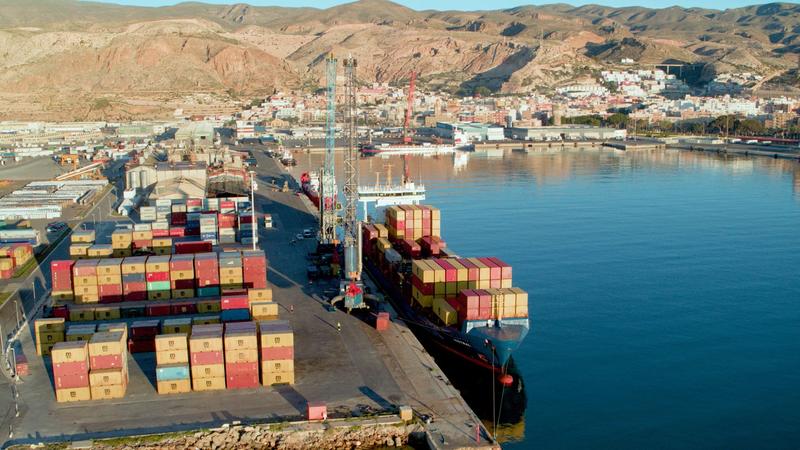 El tráfico de los puertos crece un 19% en mayo pero todavía por debajo de 2019
