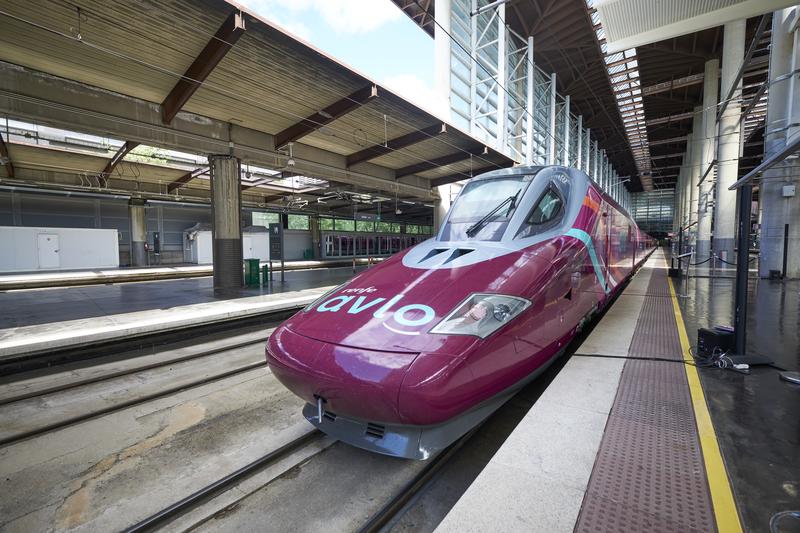 Renfe renueva con las agencias de viajes su acuerdo de colaboración