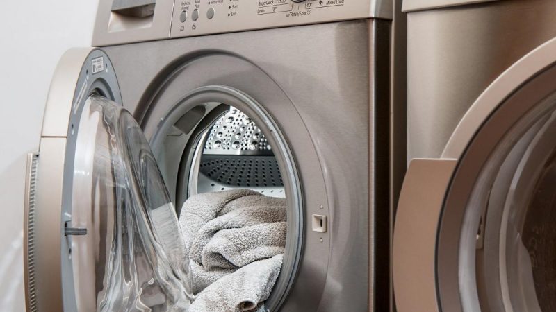 ¿Cuánto ruido produce una lavadora al encenderla?