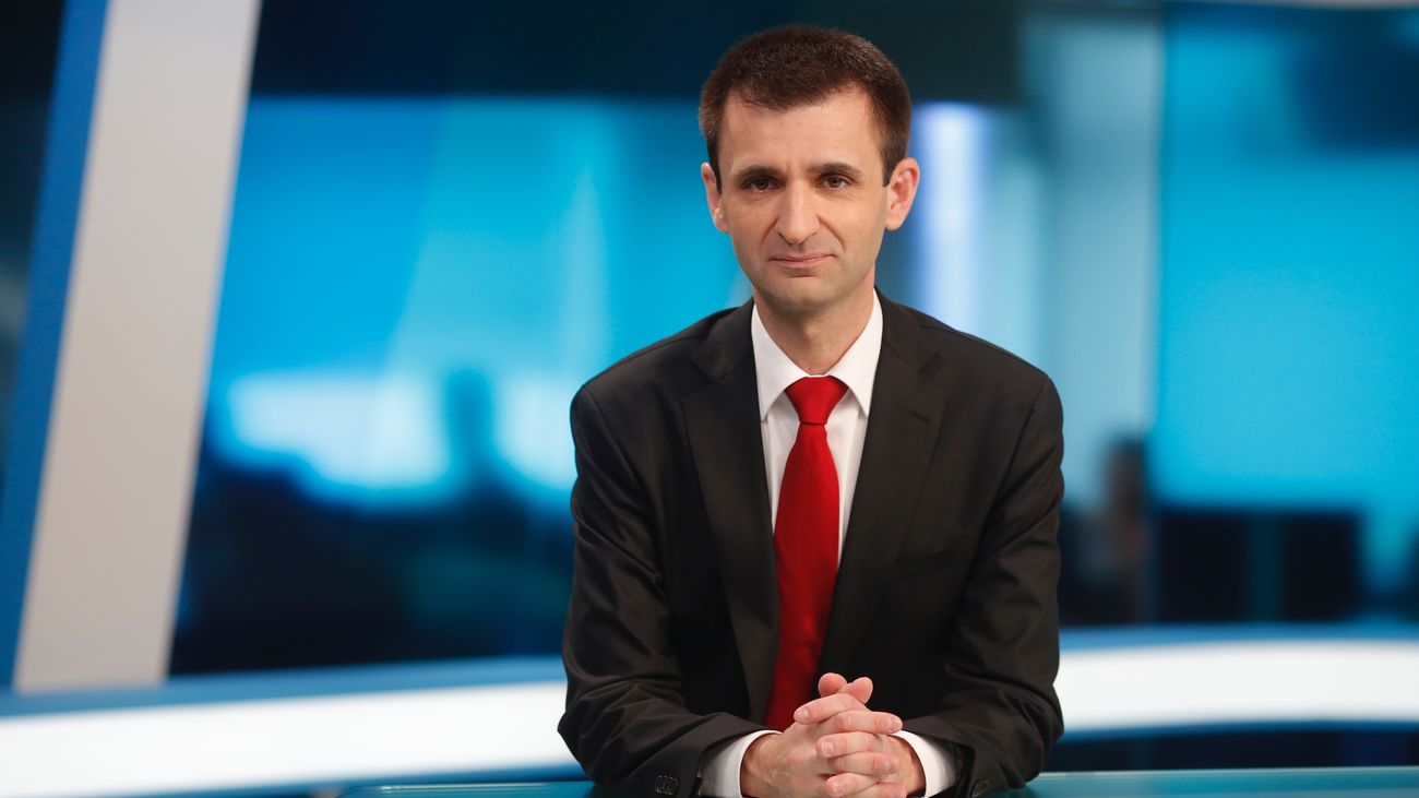 José Pablo López prepara sus maletas tras haber adecentado Telemadrid