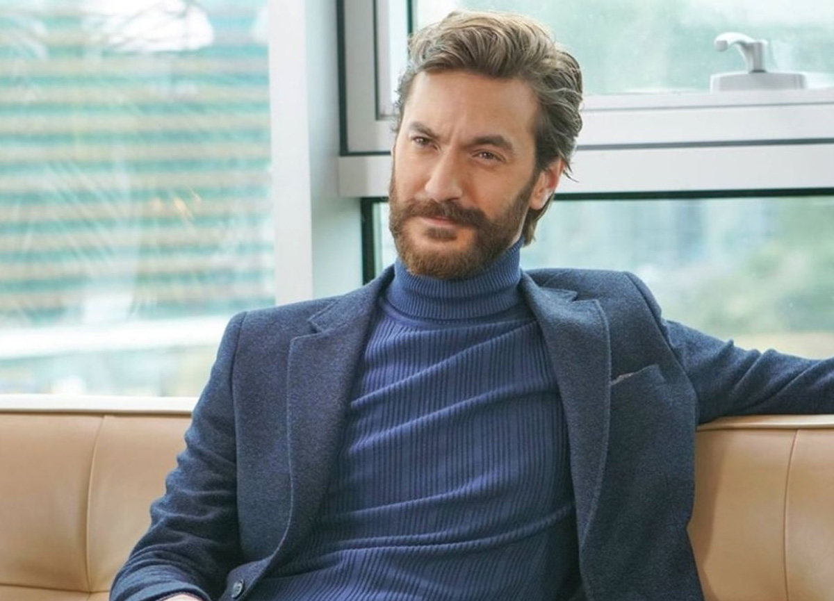 Sarp Can Köroğlu de Love is in the air