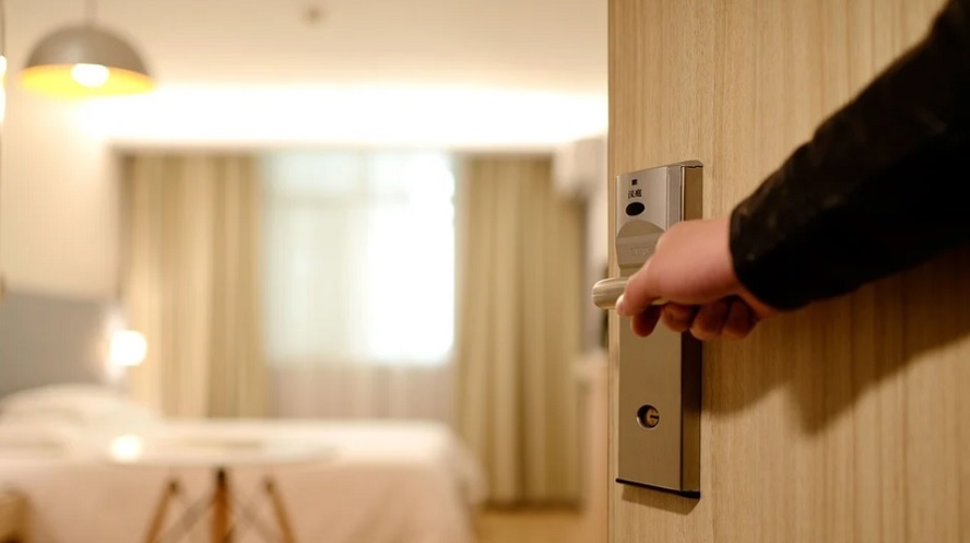 Los hoteles tiemblan ante el recibo de la luz de este verano