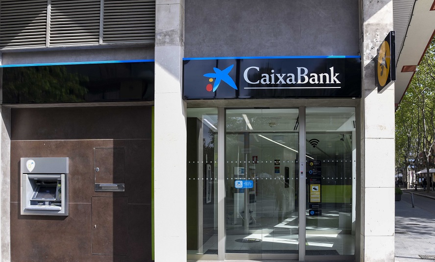 CaixaBank termina la unificación de la marca en la red de oficinas
