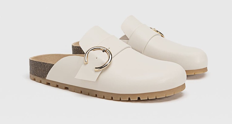 Zuecos detalle Stradivarius zapatos planos