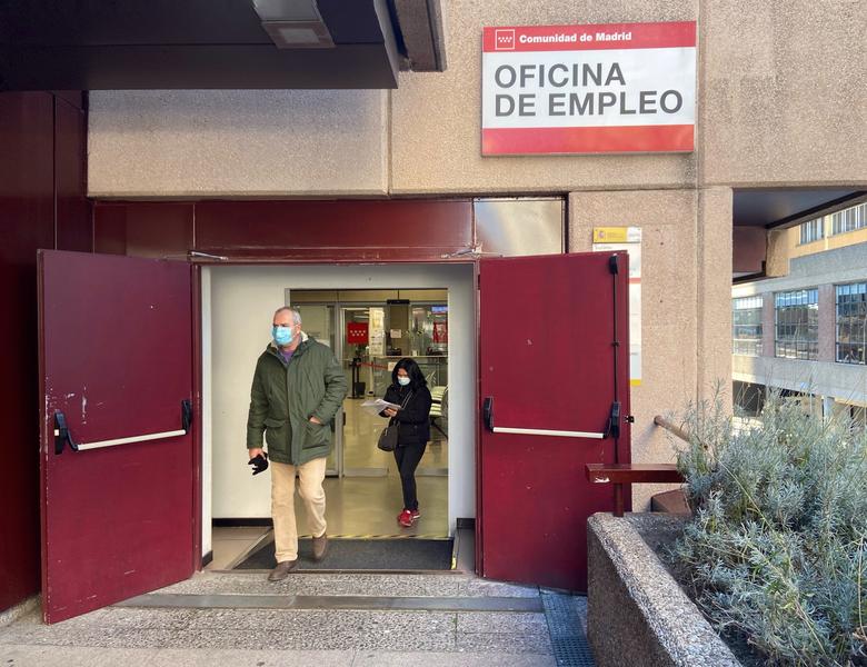 El paro bajó en junio en 166.911 desempleados y registra el mayor descenso mensual