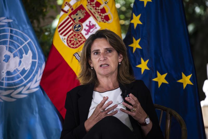 Ribera admite que el precio de la luz seguirá siendo alto los próximos meses