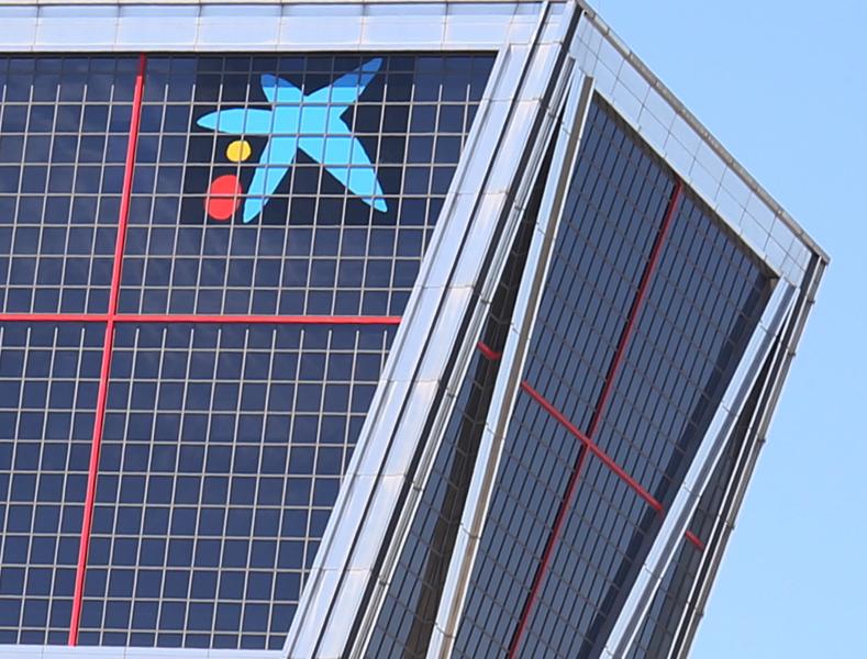 CaixaBank logra plusvalía de 187 M€ tras vender dos negocios de Bankia por 277 M€